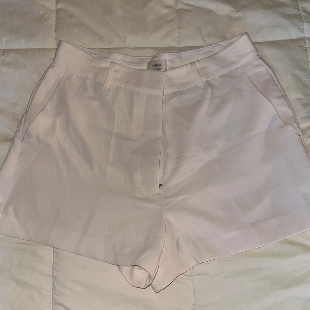 Aritzia Wilfred white shorts